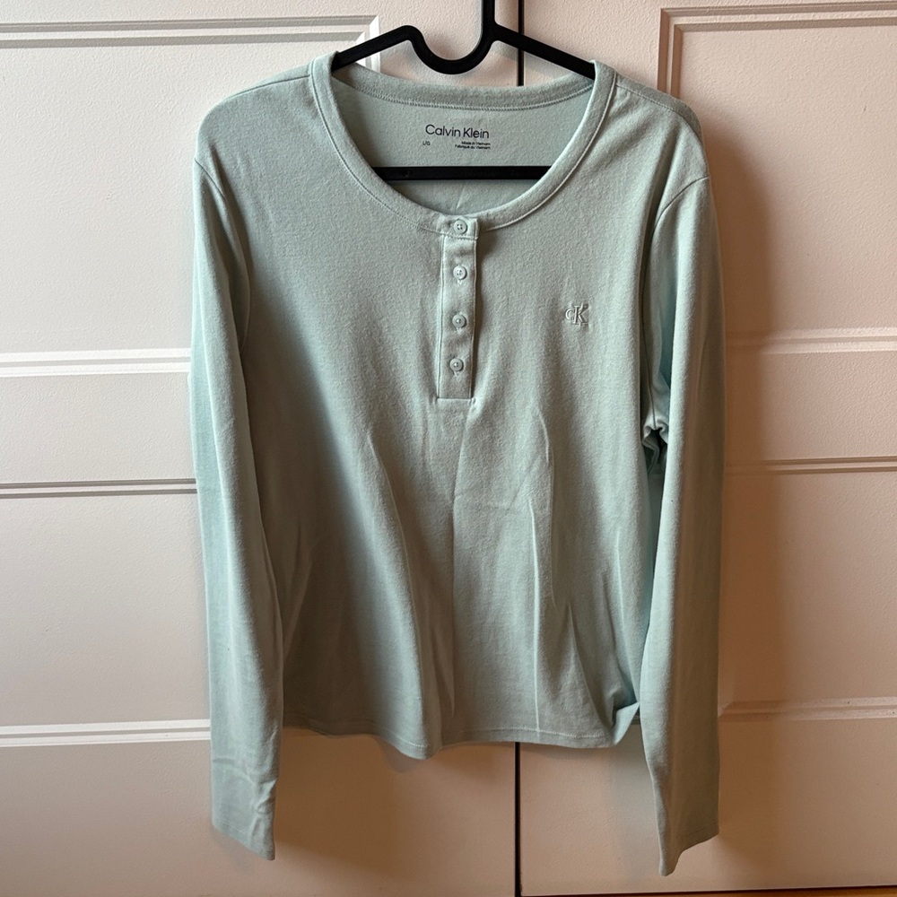 Calvin Klein Mint Green Buttoned Long Sleeve Top